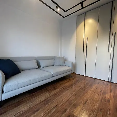Luxury * Salonic